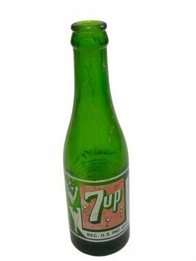Vintage 7Up Green Glass Soda Bottle Swimsuit Girl Bisbee Arizona 7 oz